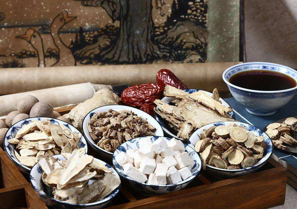 最近老是胆小怕惊吓是怎么回事,胆小容易受惊吓和什么有关系