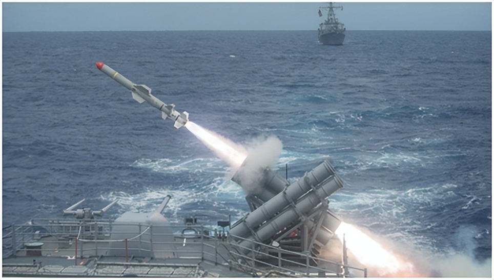 最新军事反舰导弹,美考虑援乌先进空空导弹