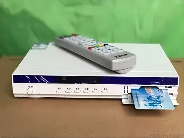 网络盒子和机顶盒区别,电视盒子与网络机顶盒技术区别