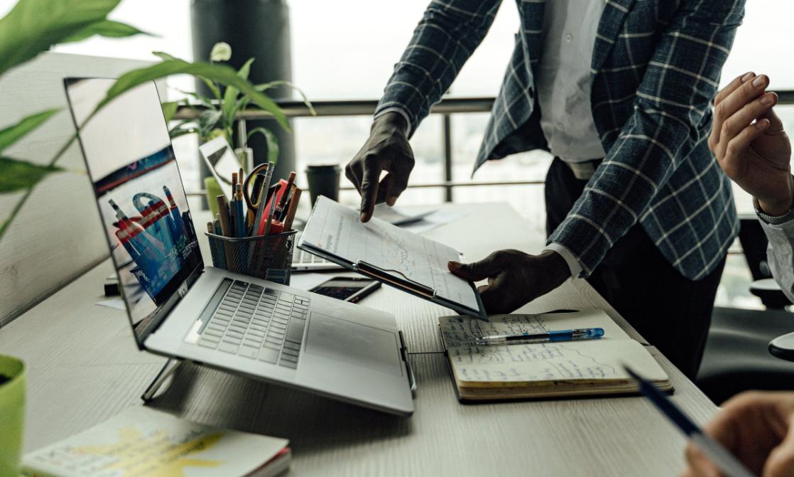 这几类铁饭碗待遇很好不可错过,十大铁饭碗吃香工作