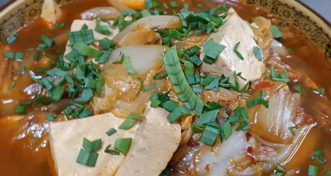 老人二次阳了可以吃鱼吗,阳了能吃鱼和鸡蛋吗