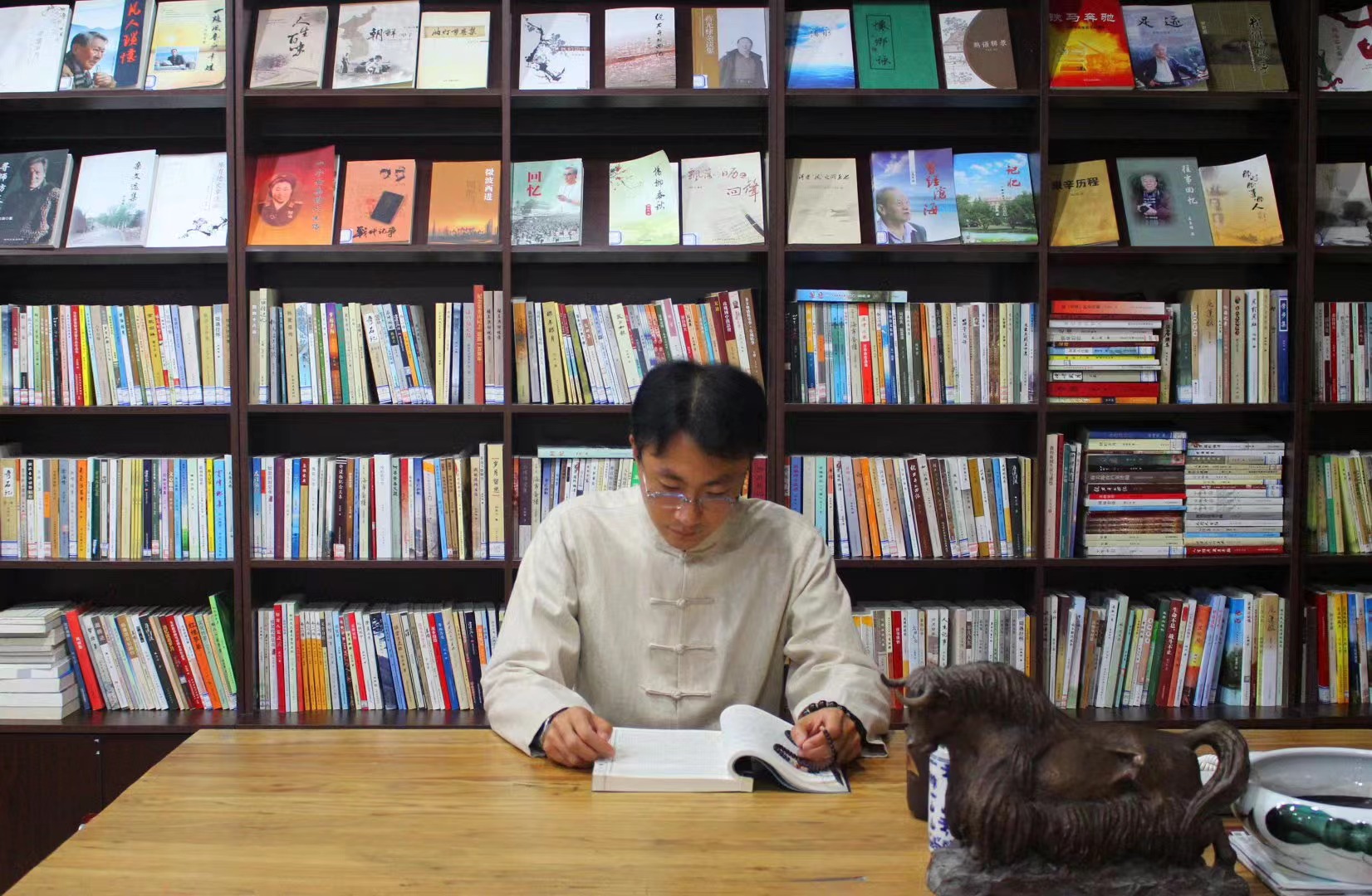 中华姓氏研究院院长冯志亮,冯志亮教授