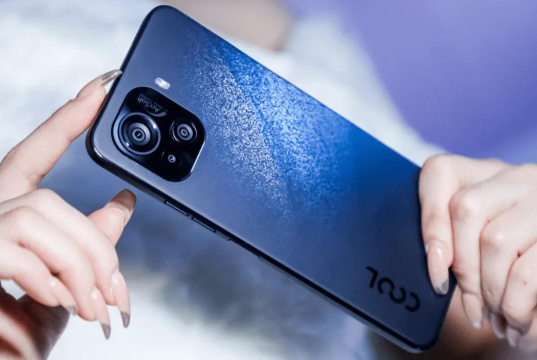 酷派再出“奇招”，主推6300mAh新机，12+512G预测价2899