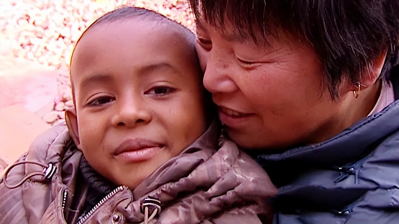 中非混血儿巴比现在怎么样,弃婴巴比现状