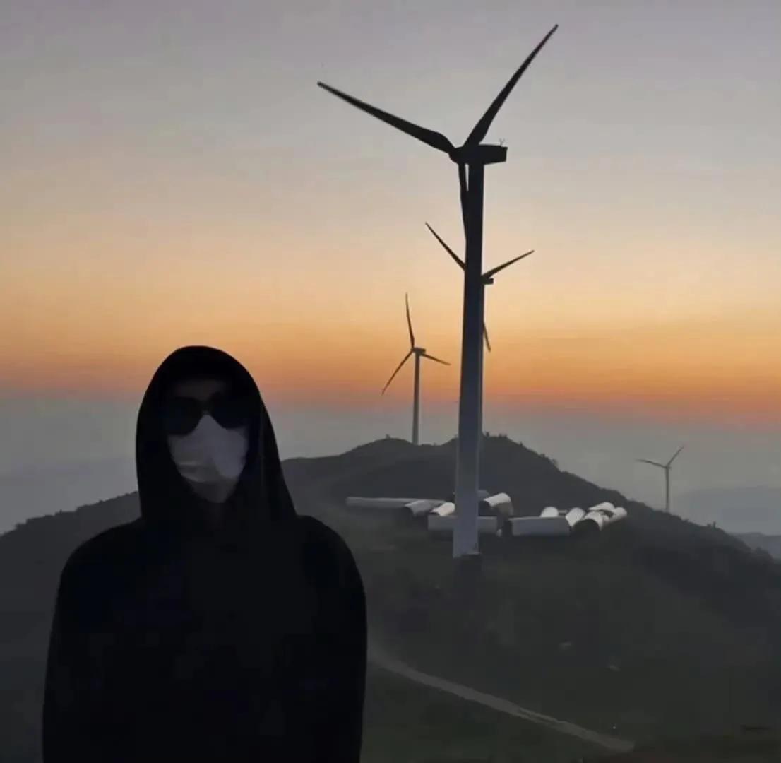 很久不换头像的男生,长期不换的微信头像男生