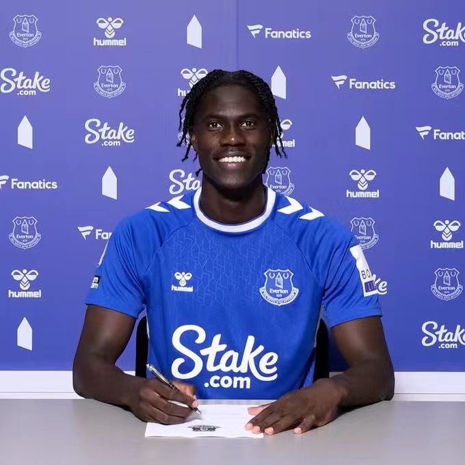 足坛最具潜力十大00后,盘点足坛30位超级潜力新星