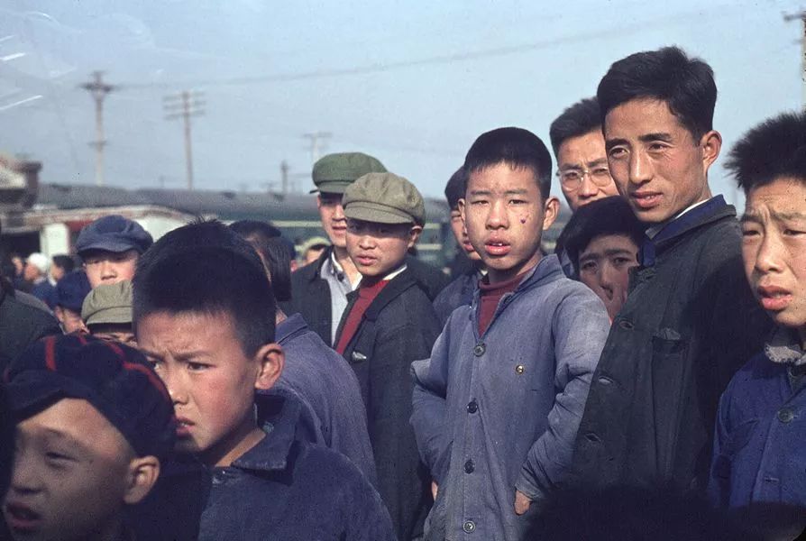 法国摄影师镜头下30年前的中国人,1970年代法国人拍摄