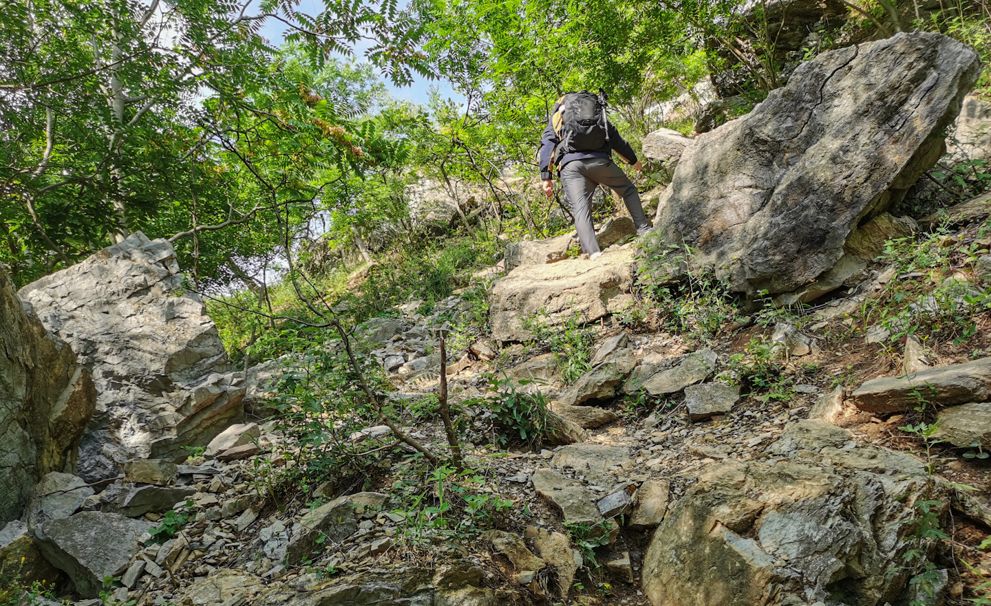 背包小鹰osprey,小鹰魔爪26背包功能详解