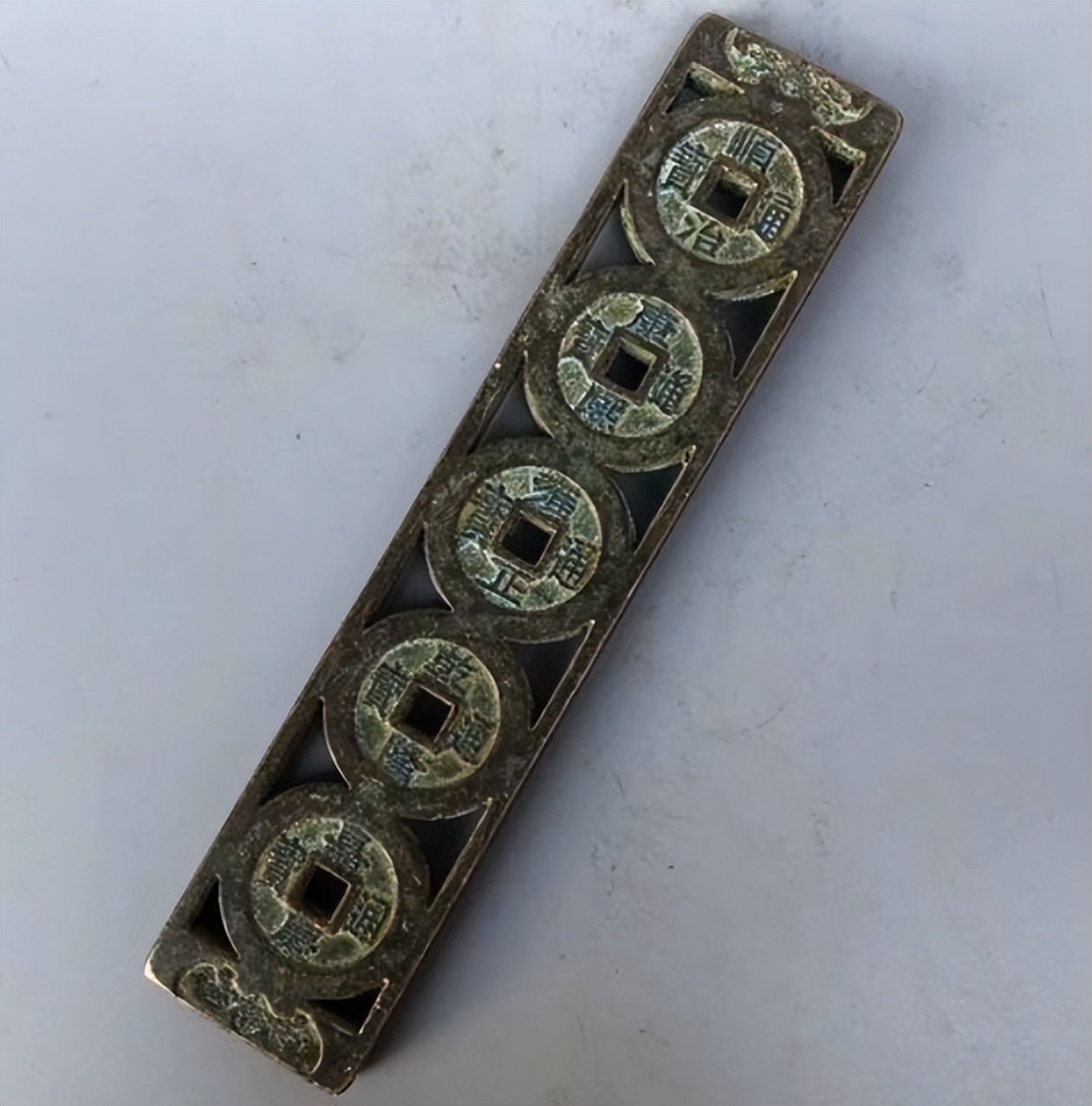 有哪些中国*物文**流入国外？