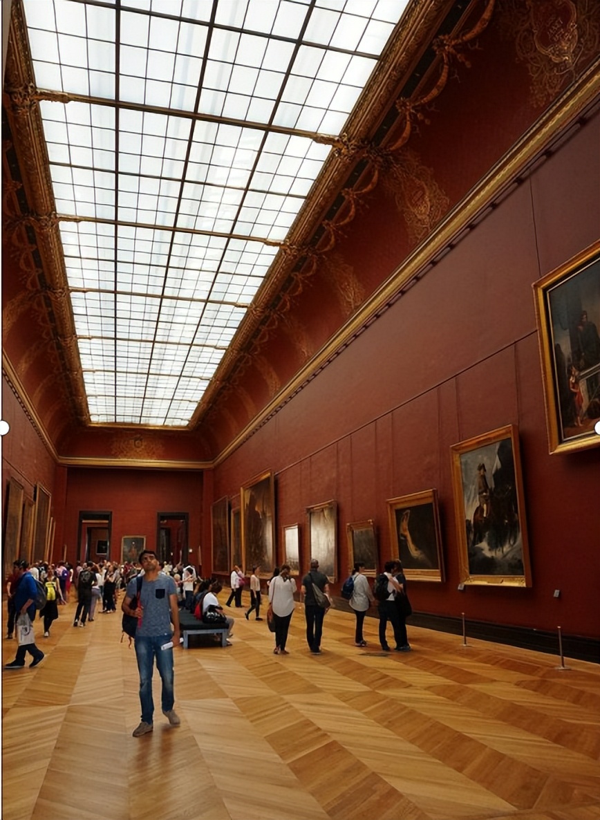 法国卢浮宫绘画简介,法国巴黎的卢浮宫有什么画作