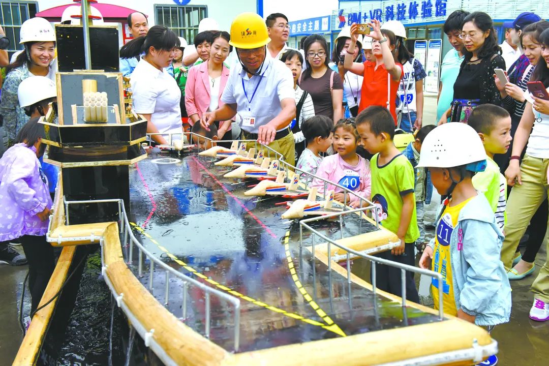鲁班奖属于中国建筑的最高奖项吗,鲁班奖是中国建筑行业最高奖项