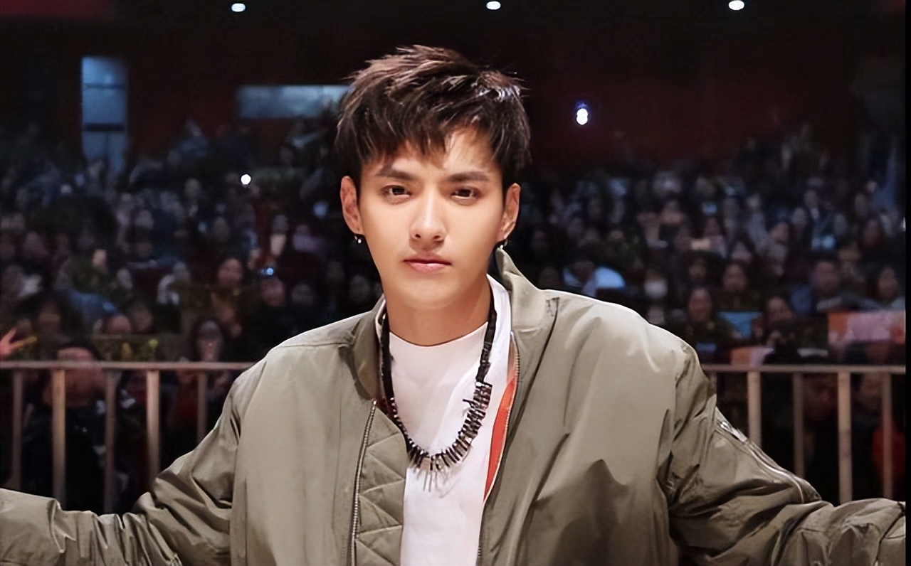 吴亦凡就这样写下了自己的结局，留下的三个疑问，是时候解开了