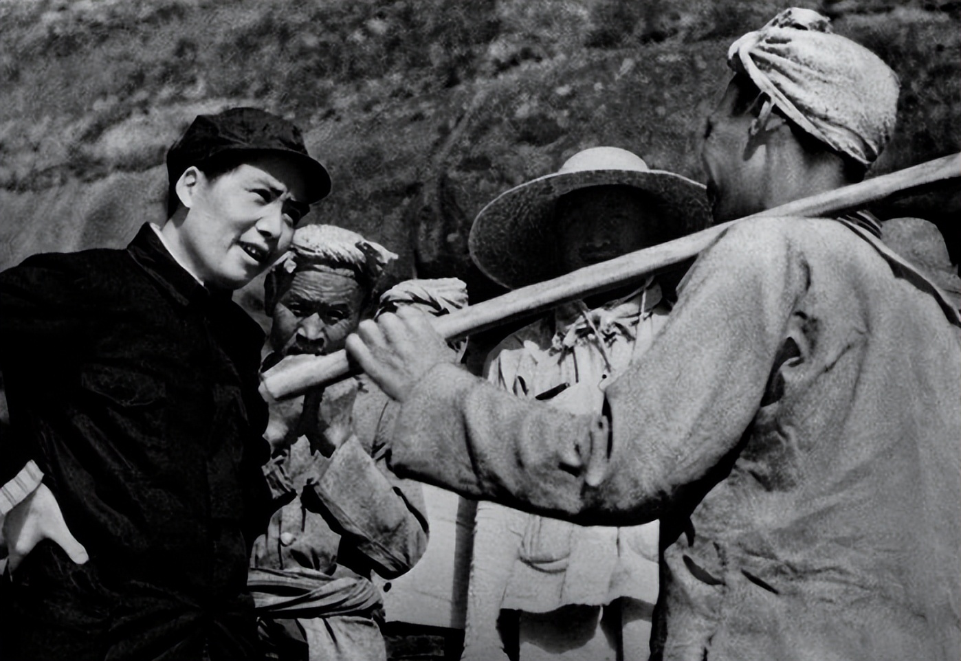 69年毛主席特邀彭绍辉来*安门天**城楼，深情感慨：你是我的真老乡