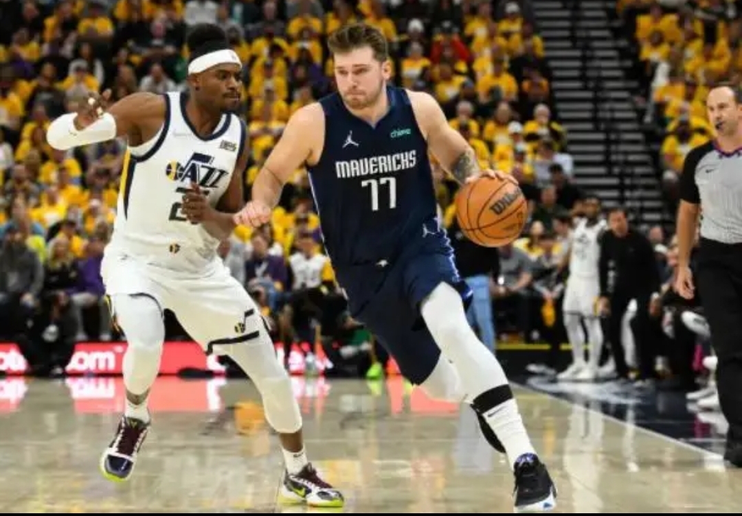 美媒评价库里历史排名,美媒评价历史最强首发史蒂芬库里