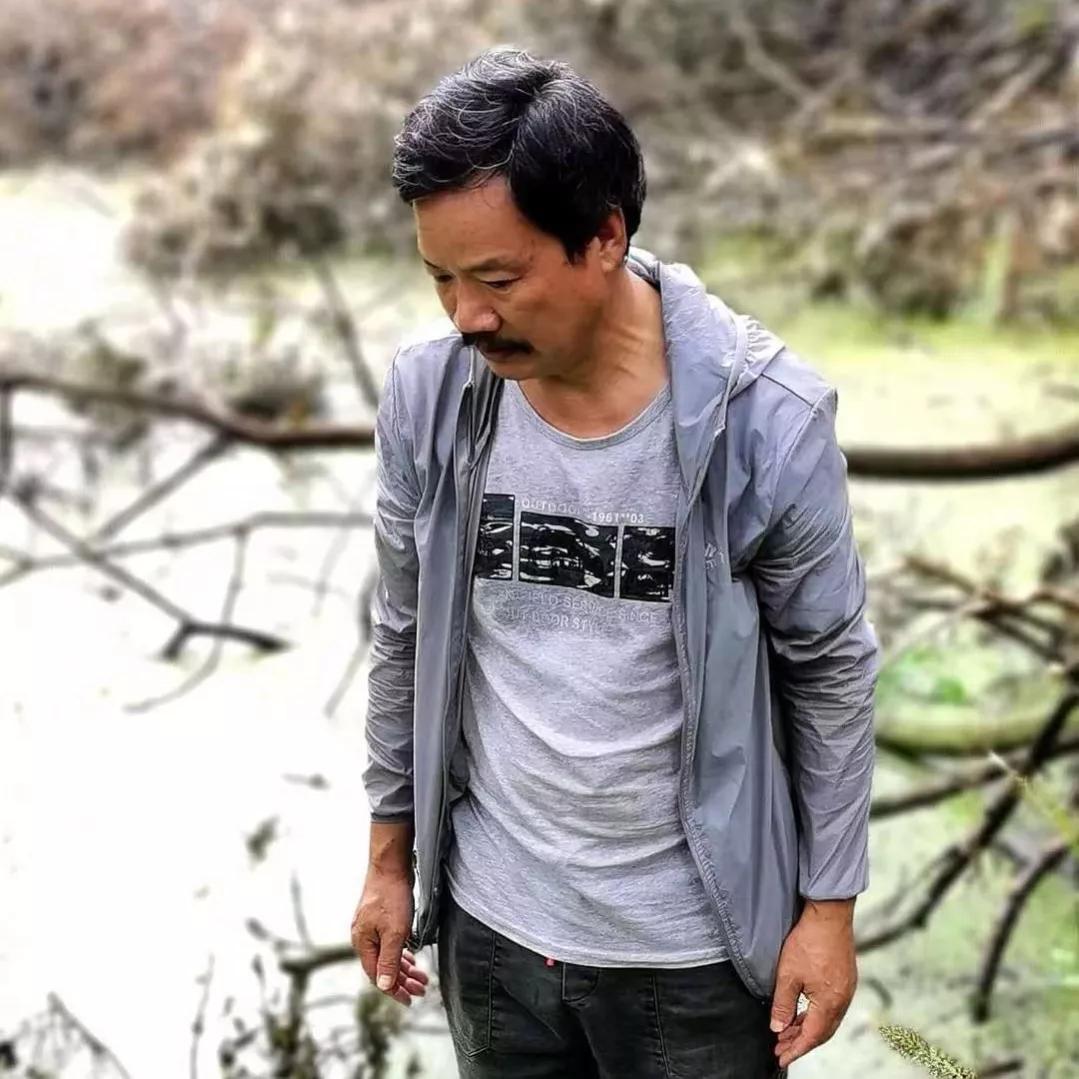 他不仅仅是古琴大师,他还是画家、篆刻家、书法家,二