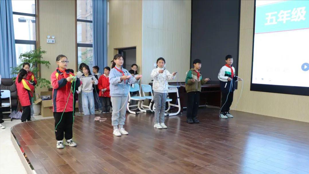 50涓叮鍛虫父鎴忕帺杞暟瀛︿笁骞寸骇,瓒ｅ懗鏁板娓告垙绔炶禌涓婚