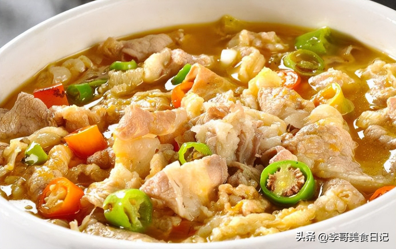 青红辣椒汆肉,湖南汆肉正宗做法