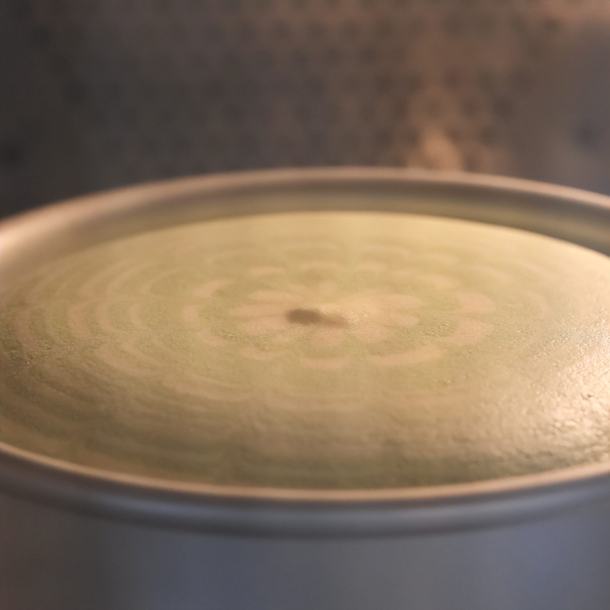 记住这个重点,蛋糕糊做好摆上半小时,依然蓬松暄软不消泡