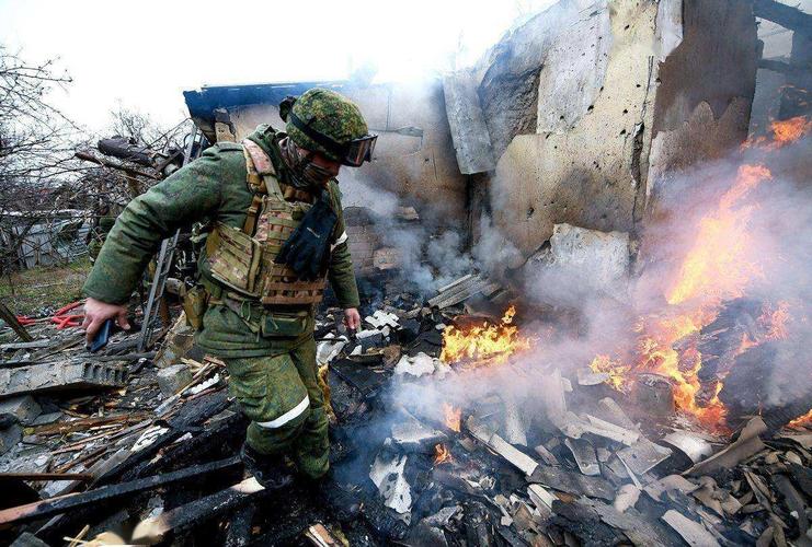 美国别再嚣张了！美专家警告：一旦中美发生冲突，美军将陷入瘫痪