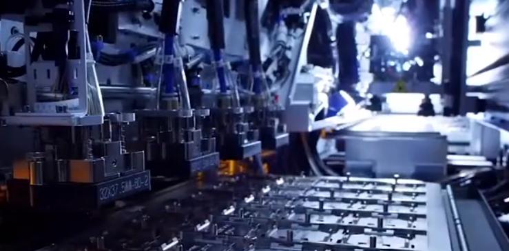 中国罕见戳到美国“痛处”，拜登突然出卖韩国，尹锡悦没得选