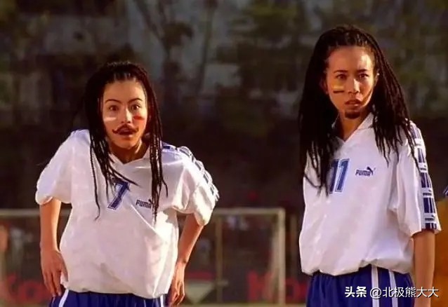 她是最风流的玉女，婚前绯闻男友换不停，婚后生了两个娃还不安分