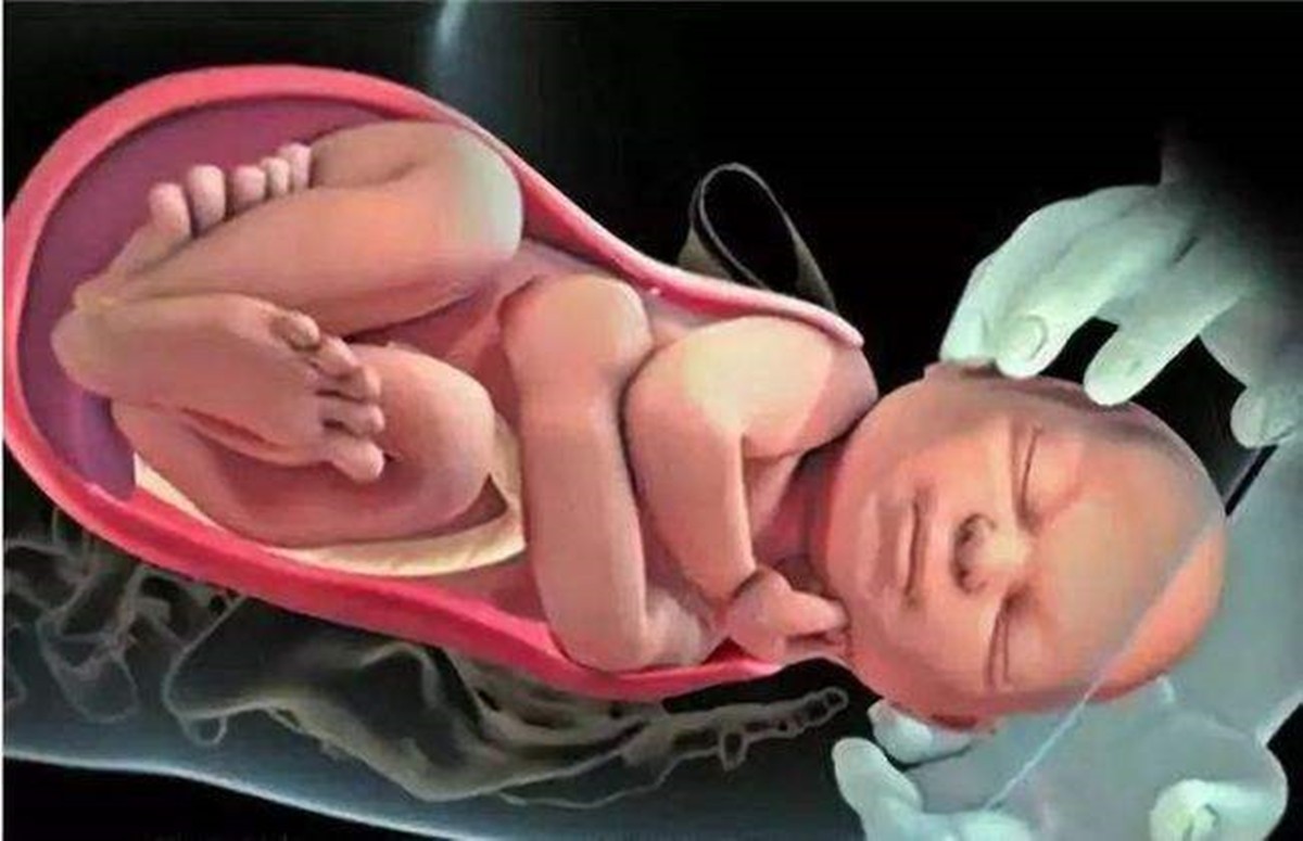 “我妈说你屁股小，不好生养”，可笑，产妇生孩子受这些因素影响