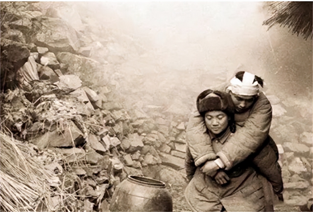 1957年毛主席途经沈阳，问军区司令：黄毛丫头呢？我要吃她做的饭