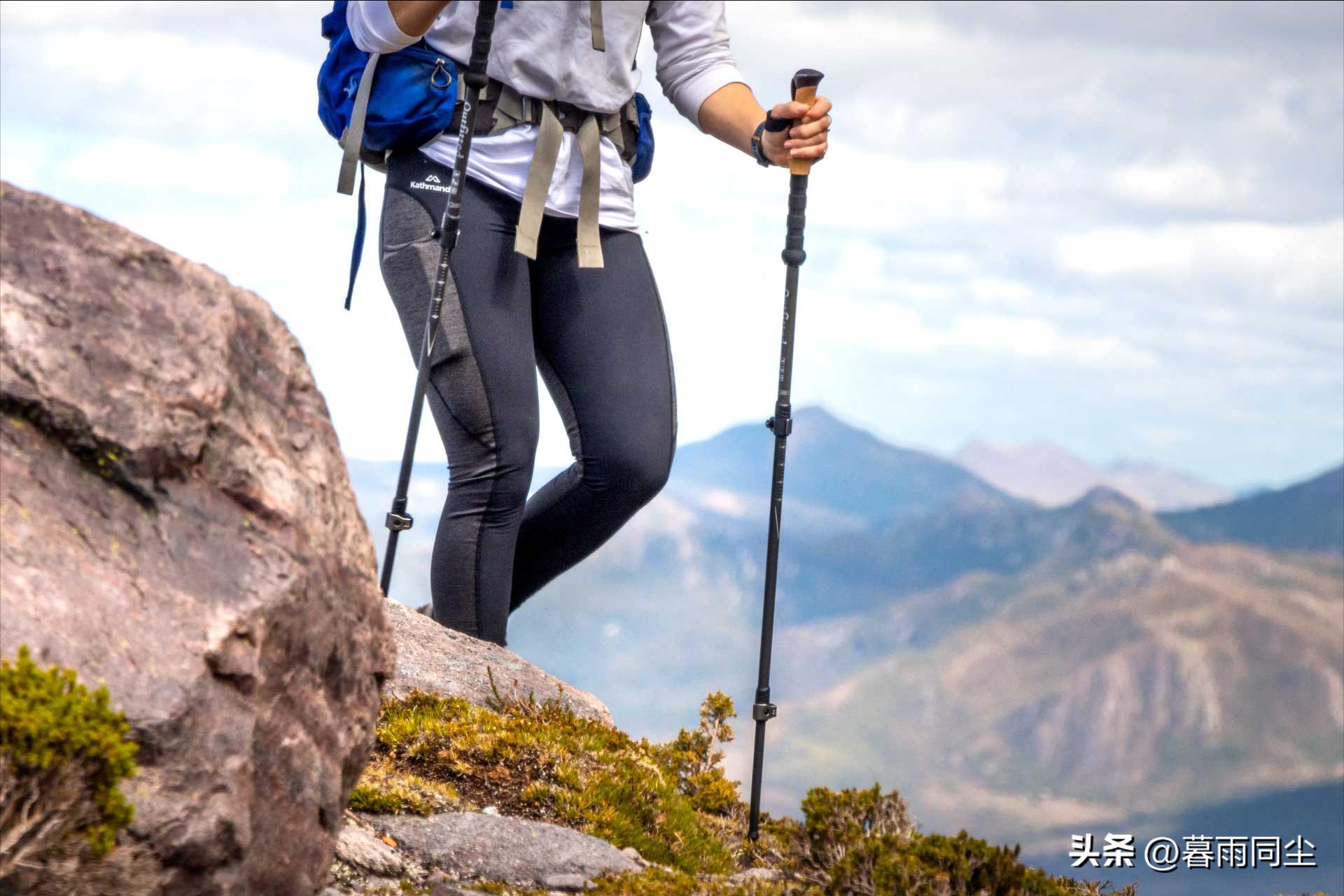 登山徒步正确的行走姿态,徒步登山技巧视频教程
