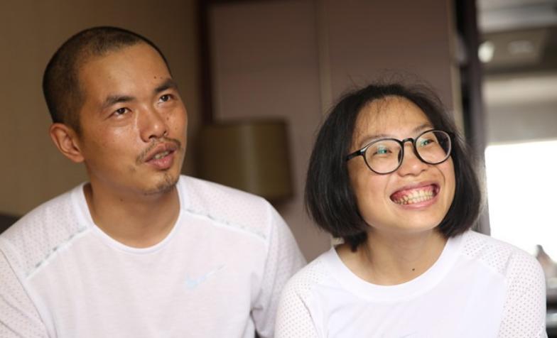 丈夫骑三轮车带绝症老婆环游中国,小伙带绝症女友三轮车旅游三年