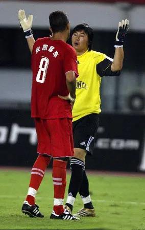 大羽进球庆祝,帽子戏法比赛进球