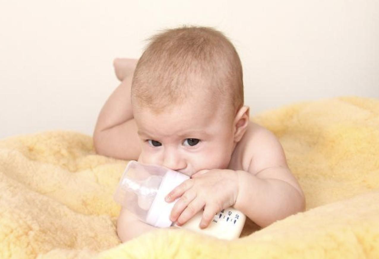 宝宝厌奶期怎么办最快最有效,宝宝厌奶期最快的解决方法