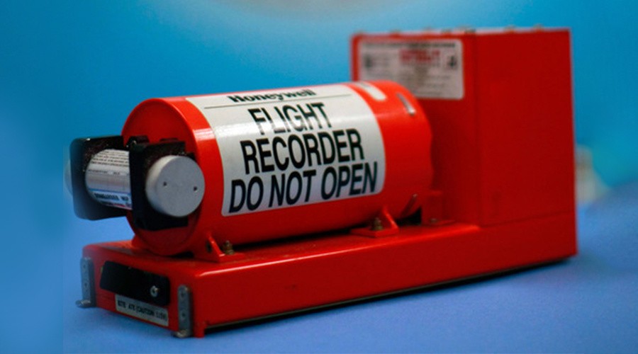 马航mh370失联后机长能不能落地,马航370失联的机长