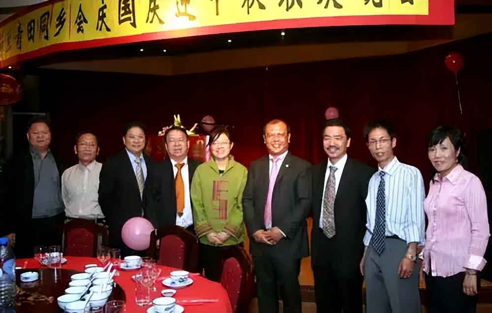 荷兰78岁老人杰克寻亲完整版,荷兰老人跨国寻亲亲人痛哭