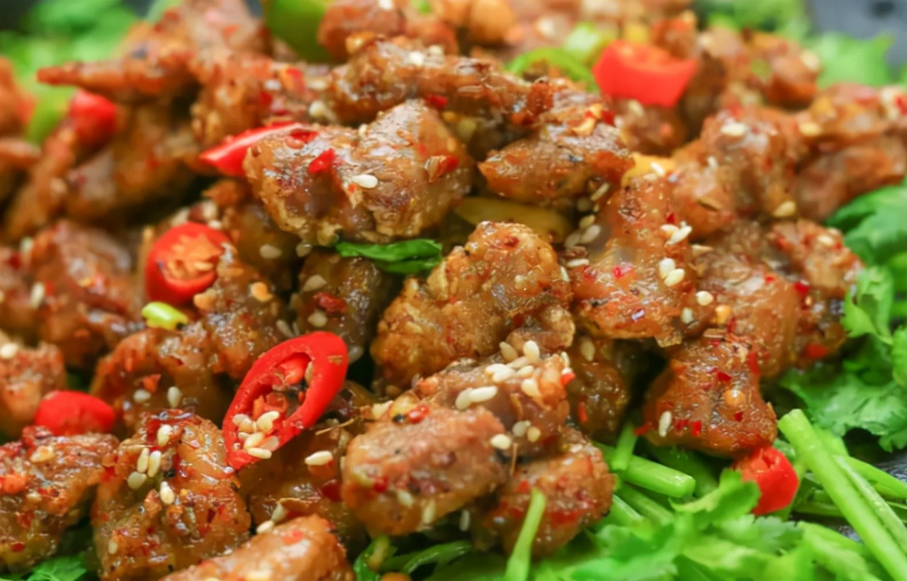 男人可别太节约，5种食物或要舍得吃，也许助你补充“雄激素”