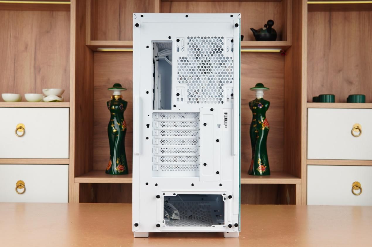 令人惊艳的散热效能，德商德静界ShadowBase800FX机箱