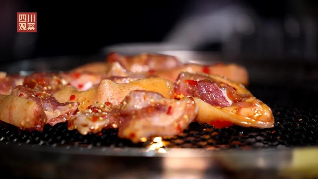 西昌火盆烧烤现状,火盆里烧烤