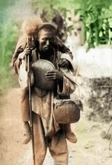 日军日记：*安妇慰**不服从管教，我很愤怒，用*刀刺**插入她的*体下**3