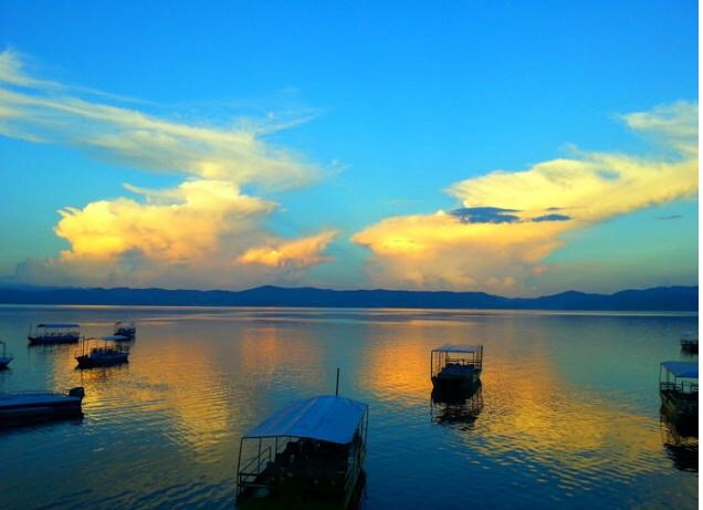 抚仙湖是云南人的私藏后花园,玉溪抚仙湖简介