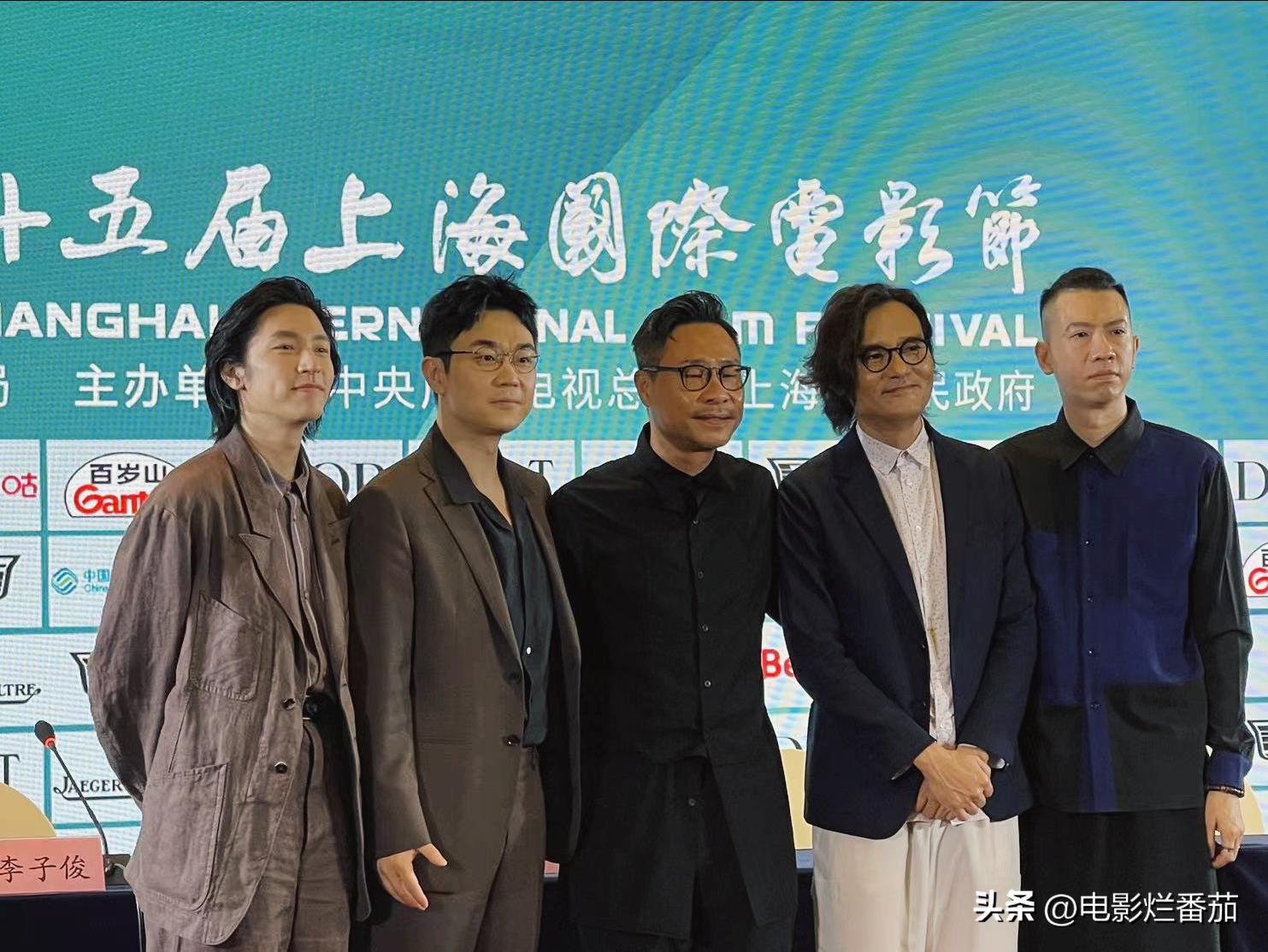 “草根”大鹏终获影帝，他身上的三个“未解之谜”，是时候解开了