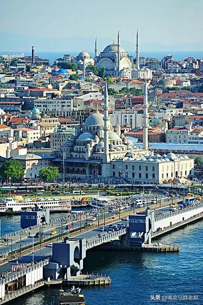 2023年曼城捧得欧冠冠军全队合照,曼城首夺欧冠冠军实现年度五冠王