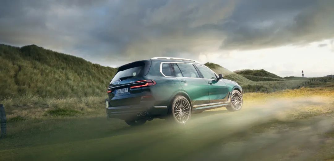 宝马阿尔宾娜1000多万,奔驰有巴博斯宝马有阿尔宾娜