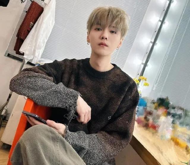 鹿晗潮牌遭吐槽成本价只有60元,鹿晗潮牌服饰