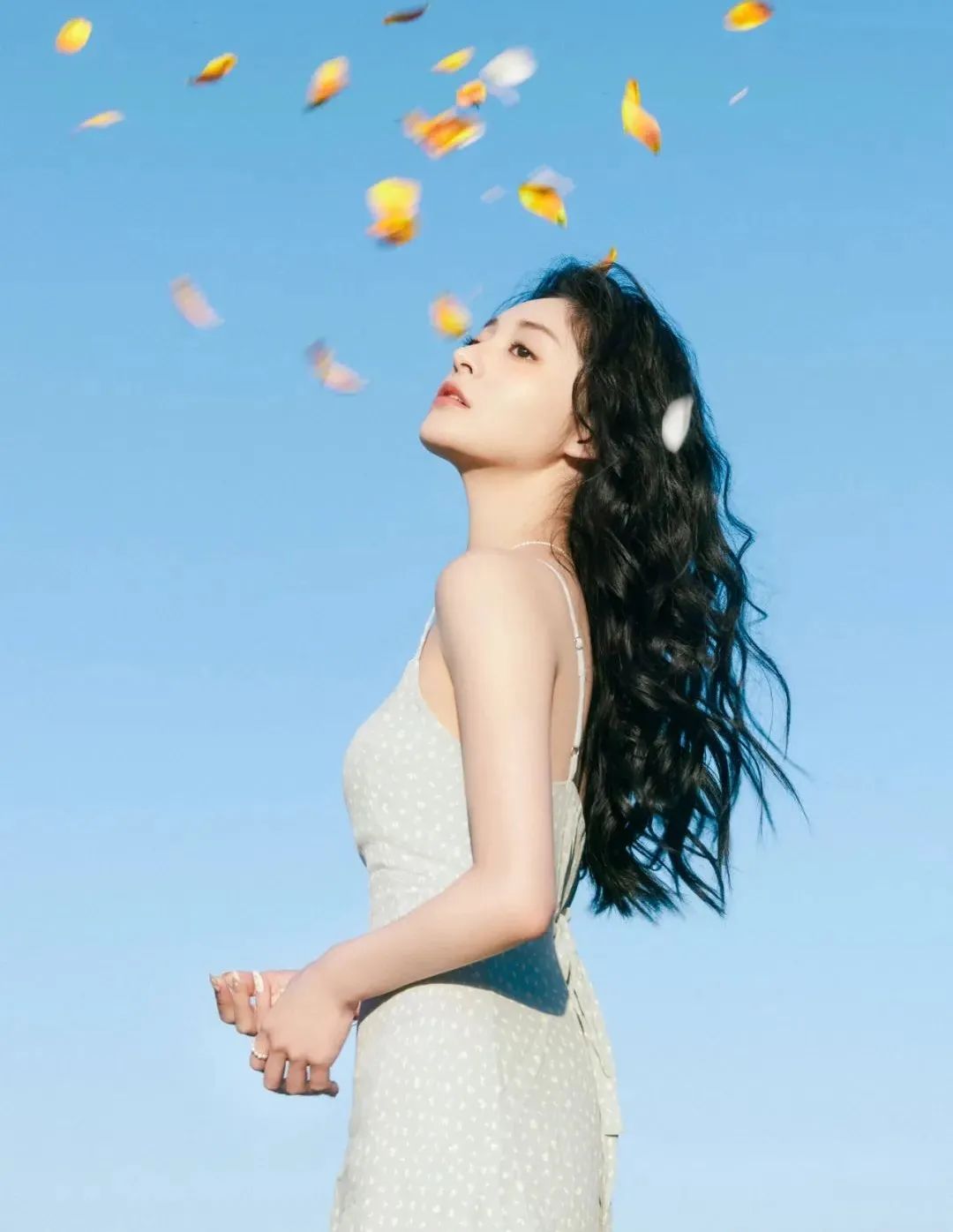 头发又细又软又少适合剪什么发型,头发细又少圆脸适合什么短发发型