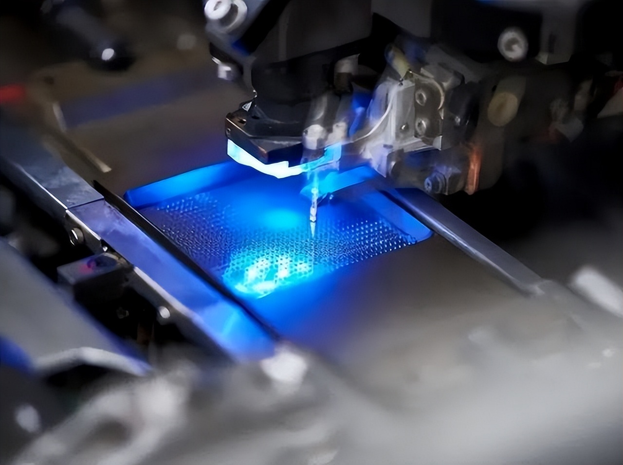 中国经济学家：美国消费强劲、就业充分，中国GDP要追上美国很难