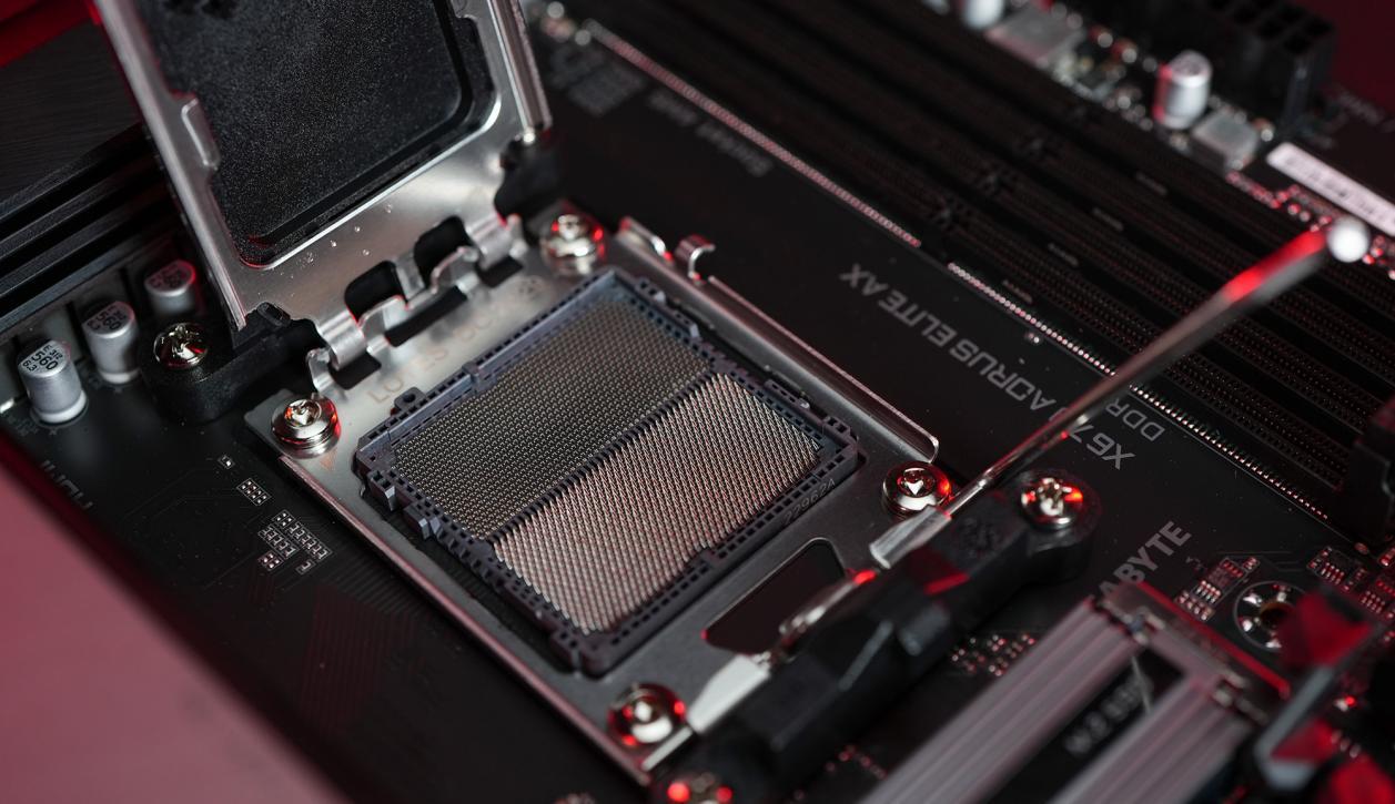 amd锐龙7000u处理器核显性能,amd锐龙7000相当于酷睿什么级别