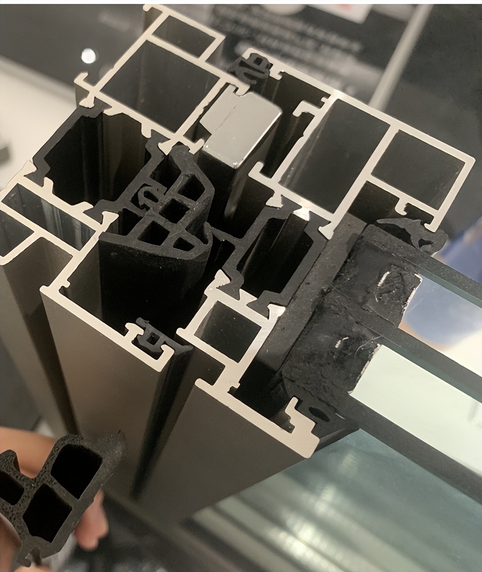 10w买来的3㎡，因为物业，全打水漂了