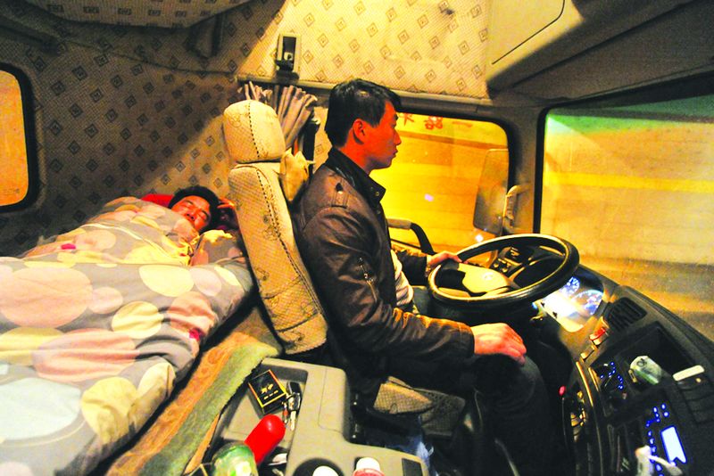 用工荒为什么有人还找不到工作,我国三大行业出现用工荒月薪过万