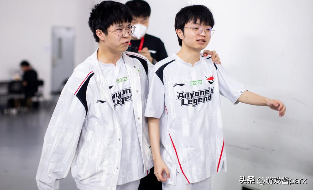 侠盗勇士AL给RNG“上课”，Breathe痛失温州第一上单title