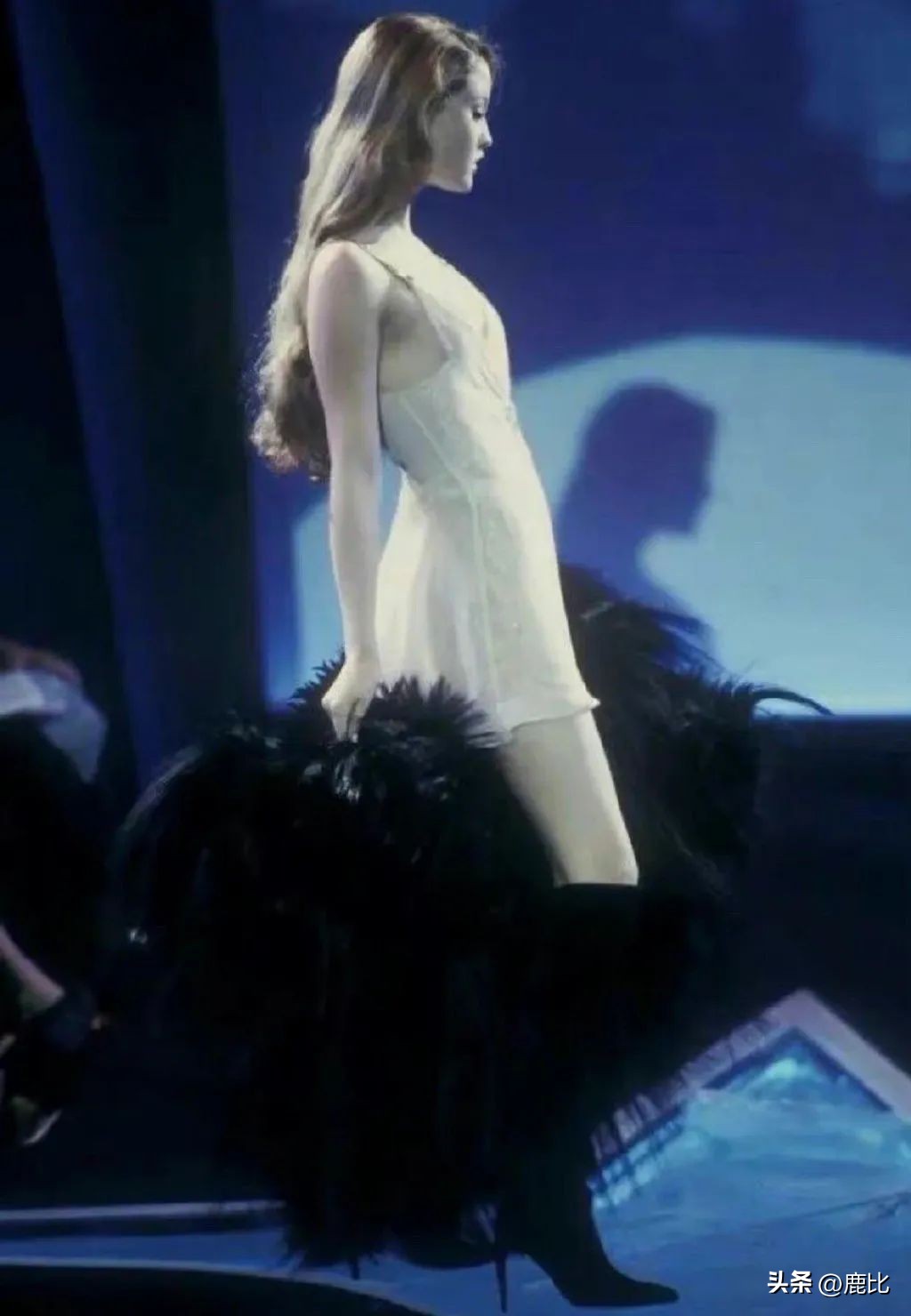 Y2K祖师奶戴文青木回宫！美丽依旧～