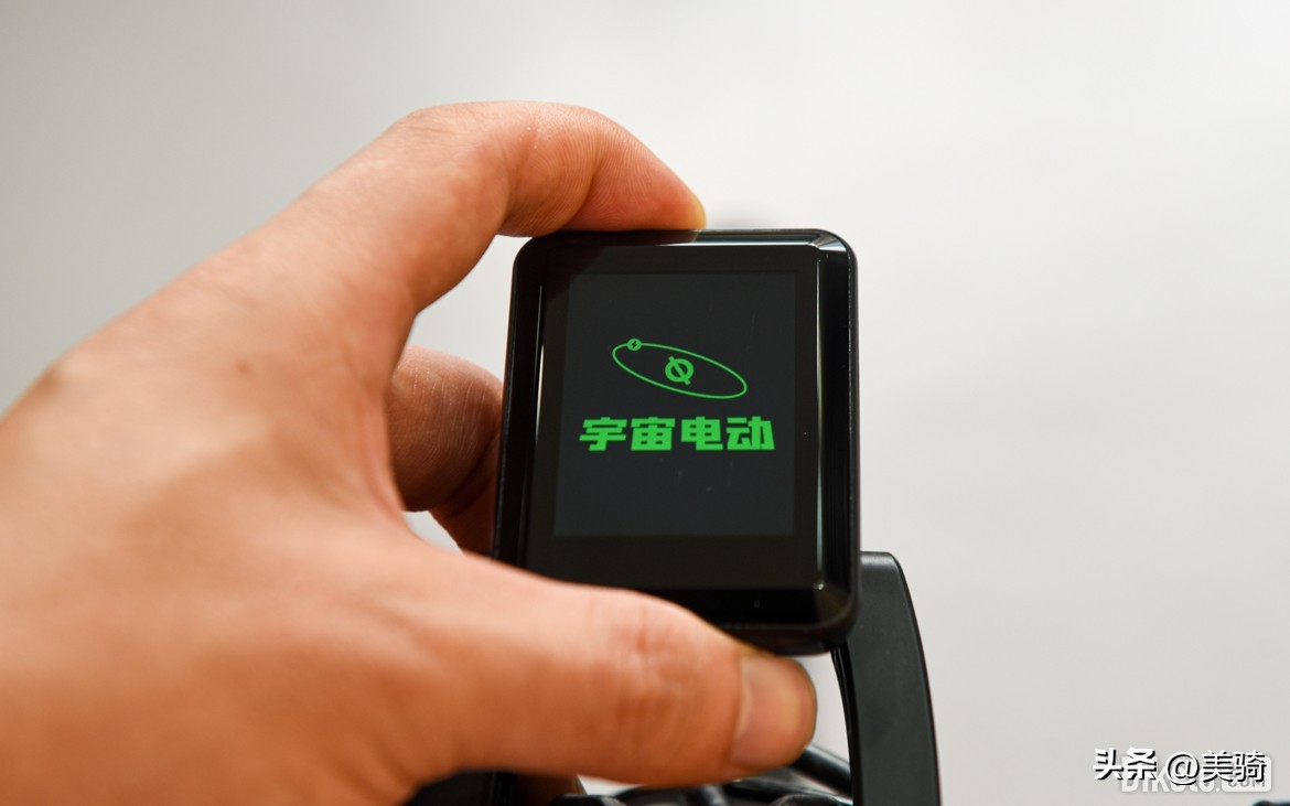 新能源电动汽车评测天际,model电动汽车测评